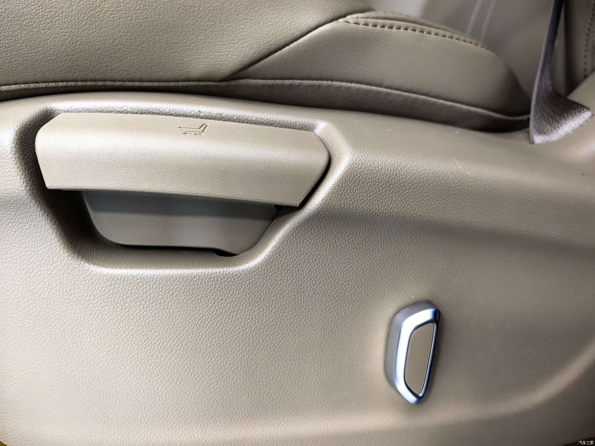 Buick GL8, 2021 20