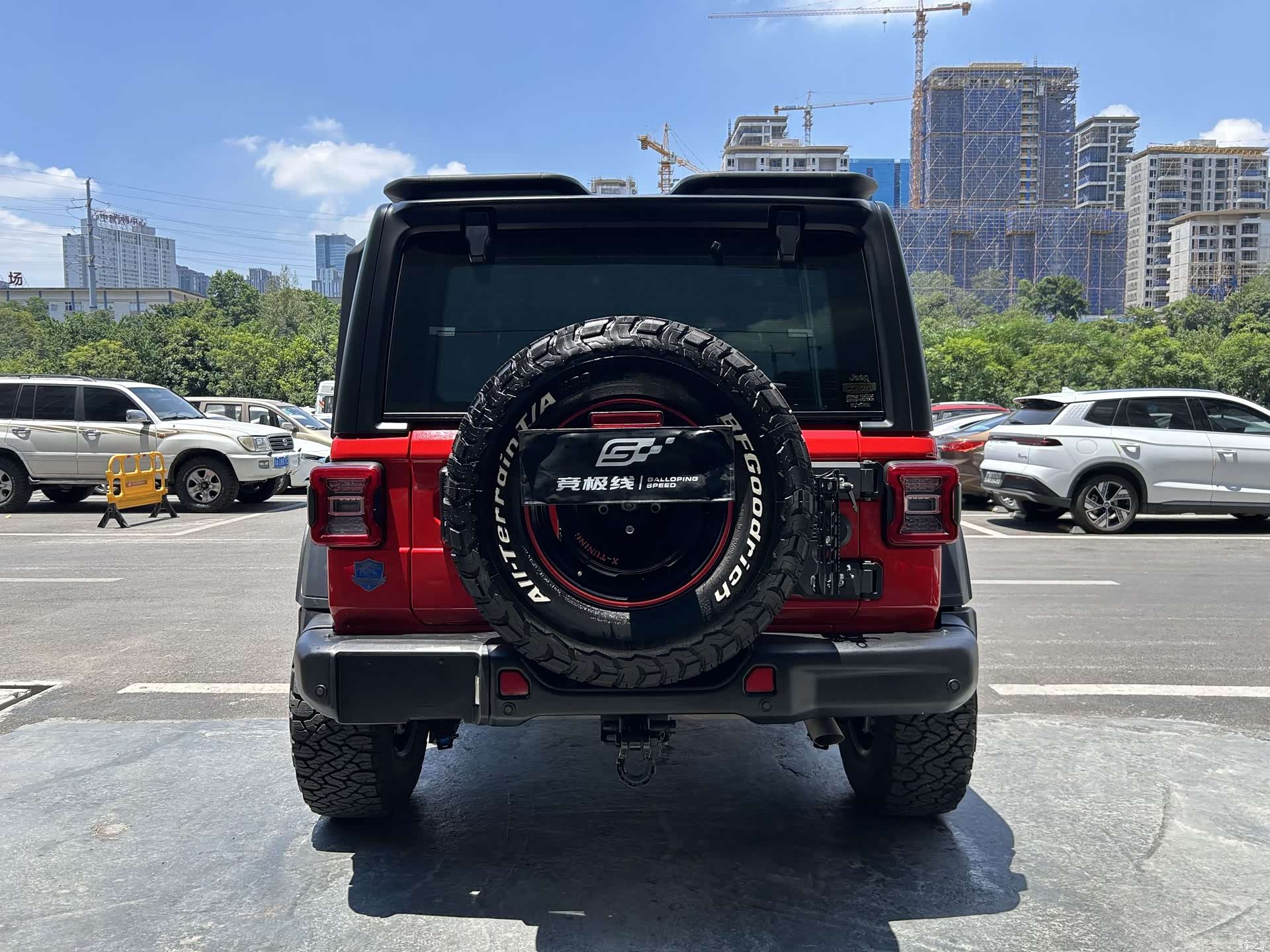 Jeep Wrangler, 2025 14