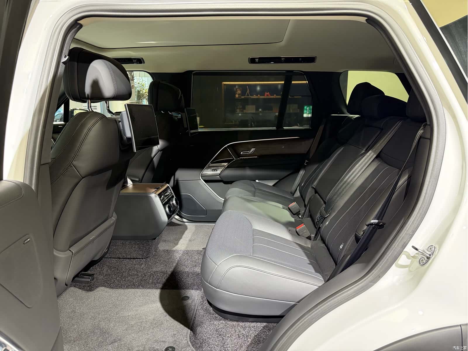 Land Rover Range Rover, 2026 15