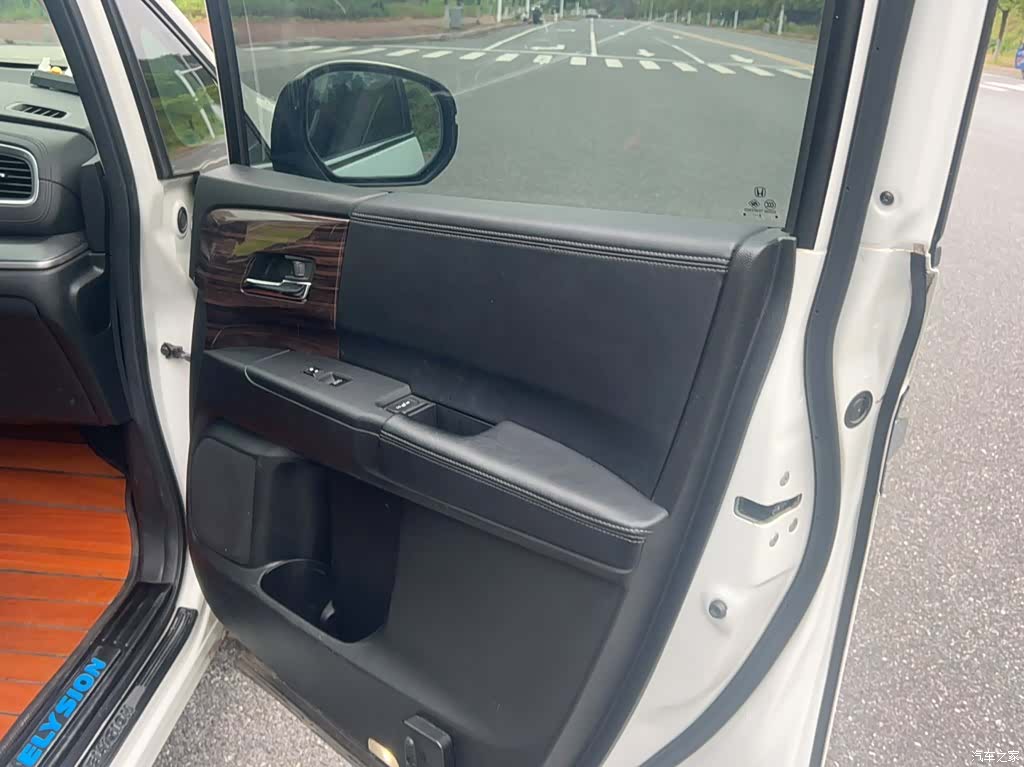 Honda Elysion, 2019 13