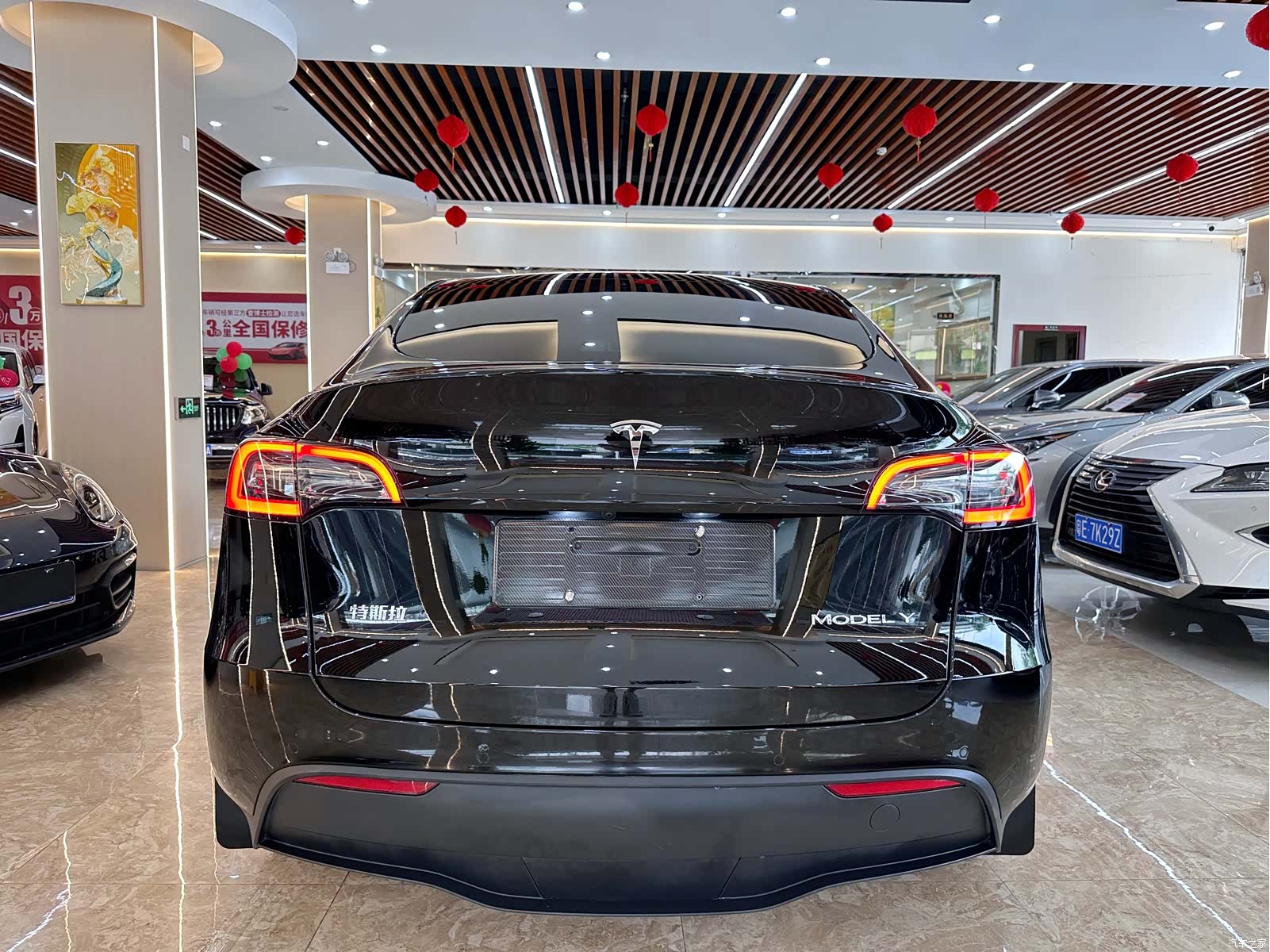 Tesla Model Y, 2023 все фото