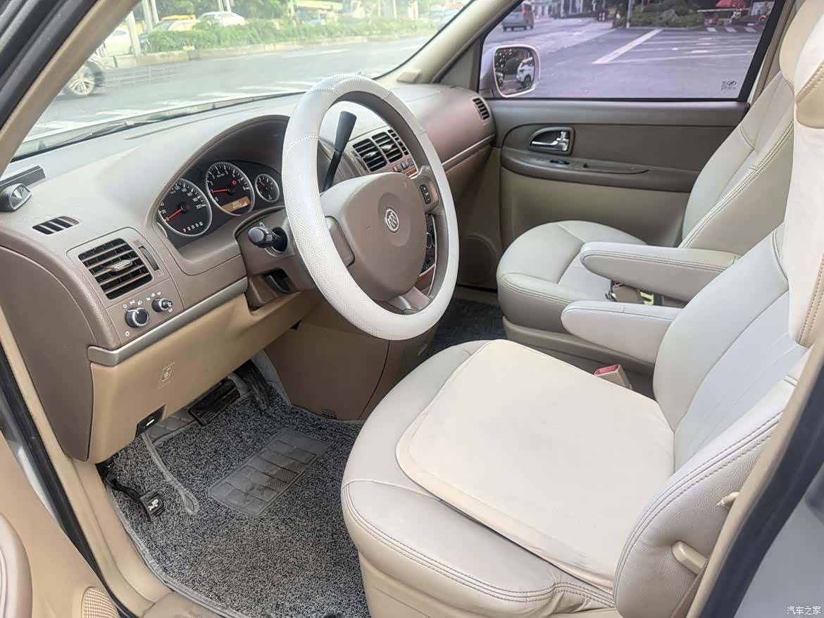 Buick GL8, 2016 8