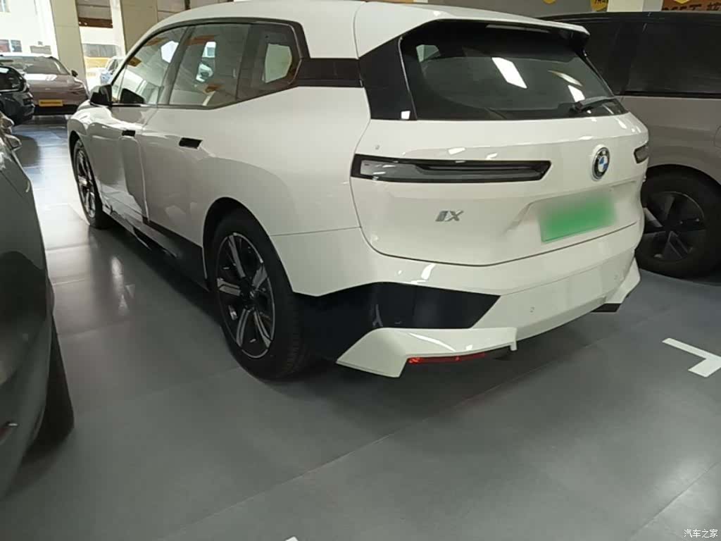 BMW iX, 2022 все фото