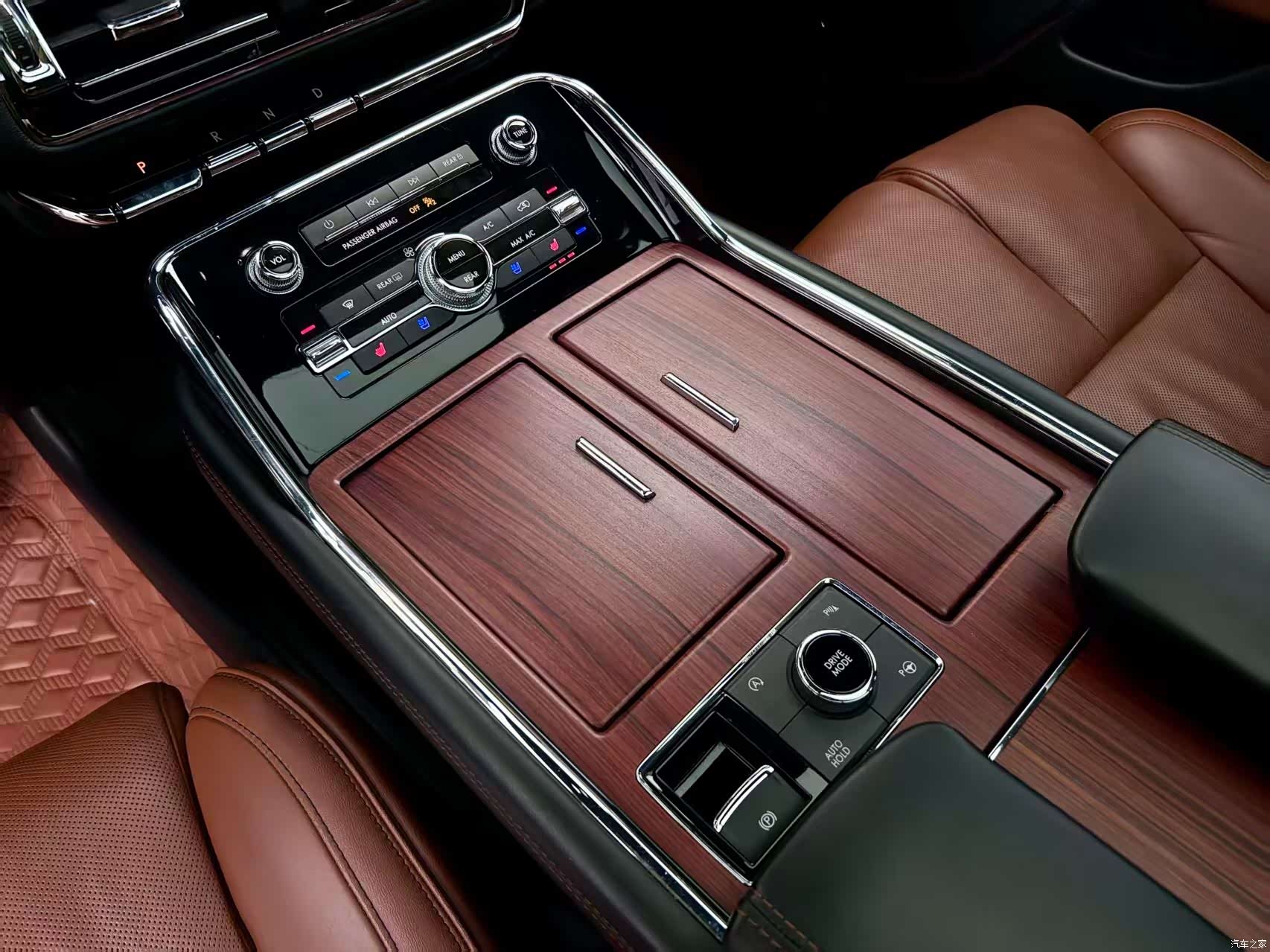 Lincoln Navigator, 2019 6
