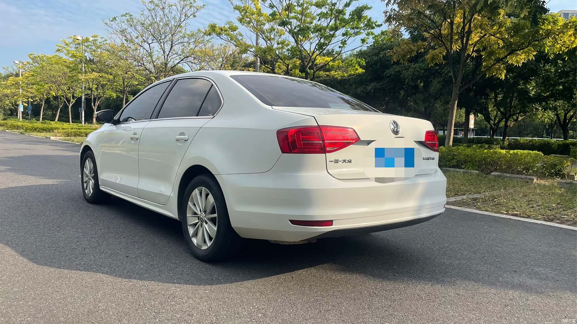 Volkswagen Sagitar, 2016 7