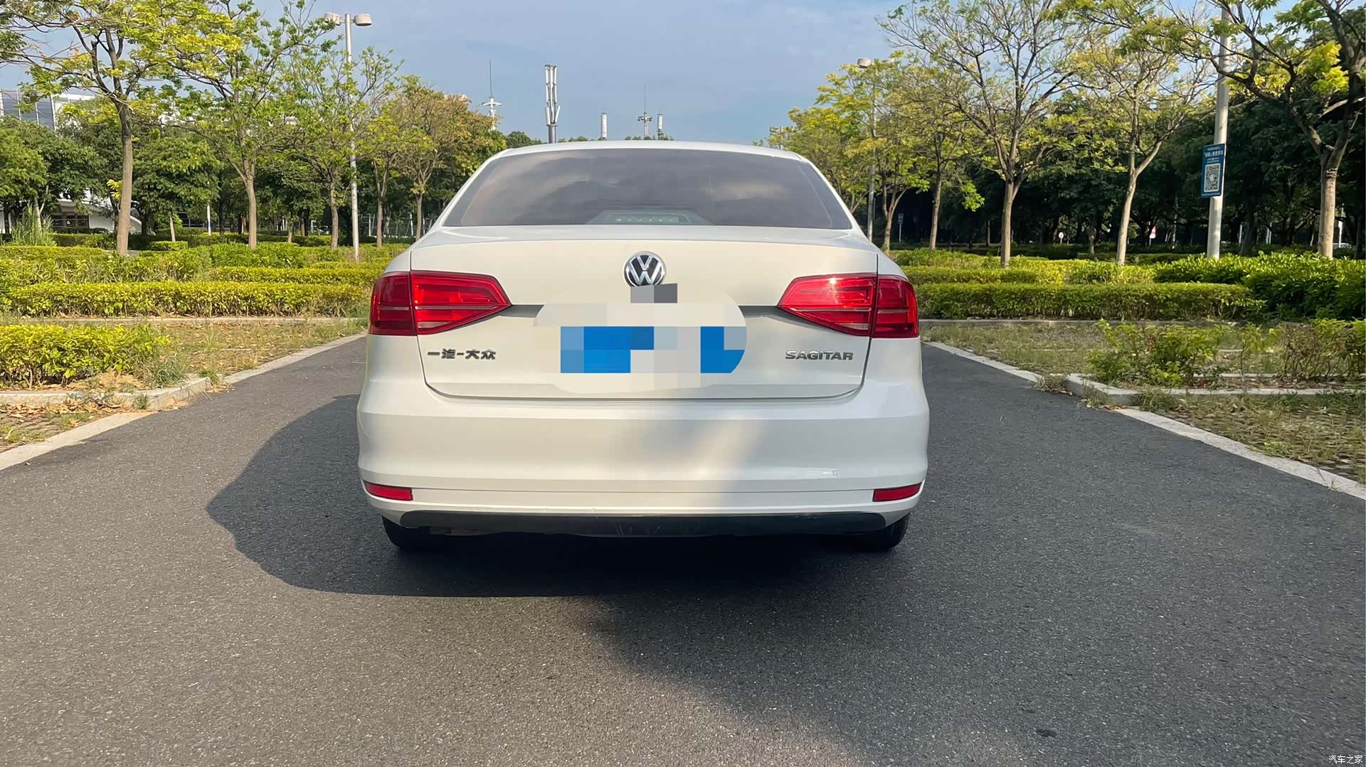 Volkswagen Sagitar, 2016 8