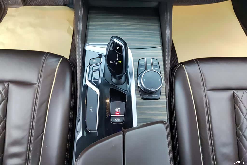 BMW 5 Series, 2019 16