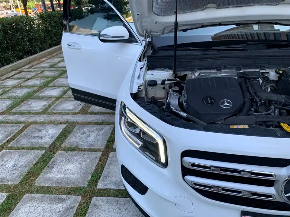 Mercedes-Benz GLB Mercedes-Benz GLB