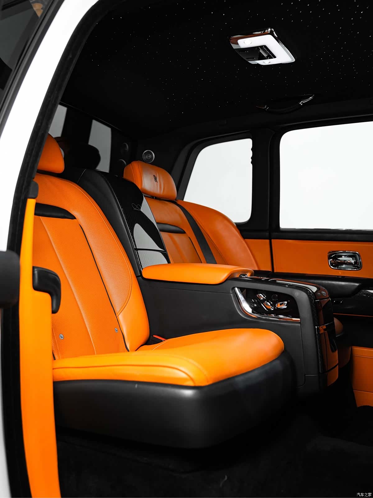 Rolls-Royce Cullinan, 2022 25