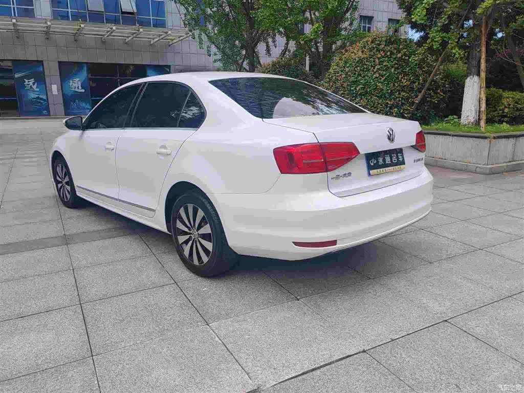 Volkswagen Sagitar, 2019 10