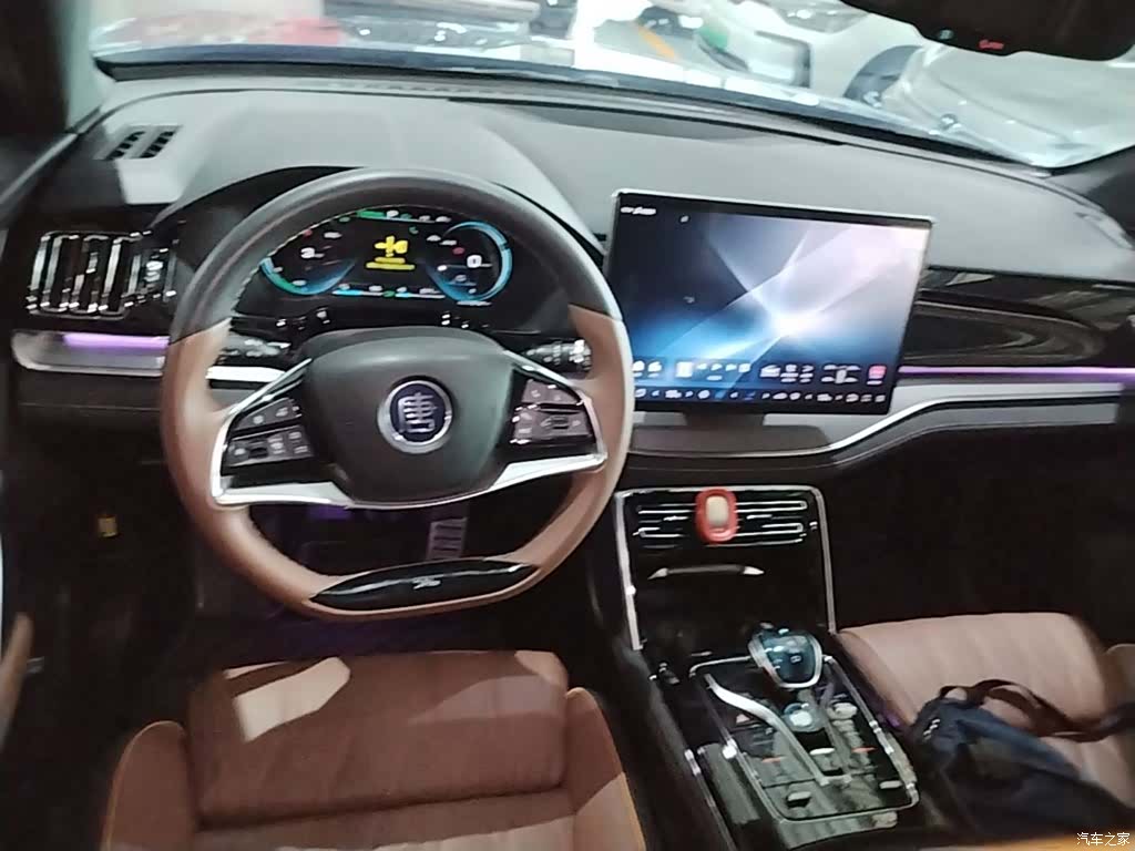 BYD Tang, 2022 10