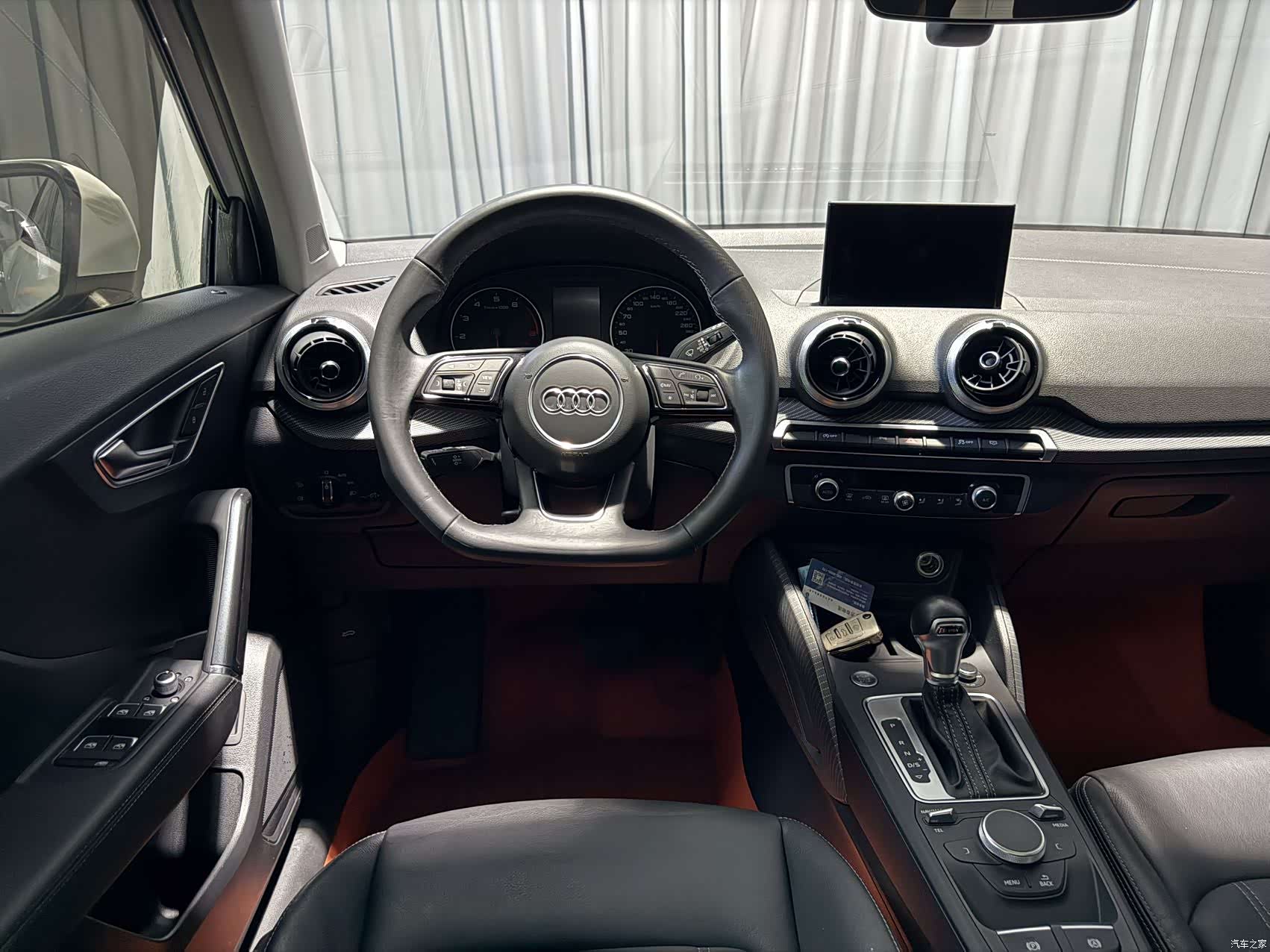 Audi Q2L, 2022 14