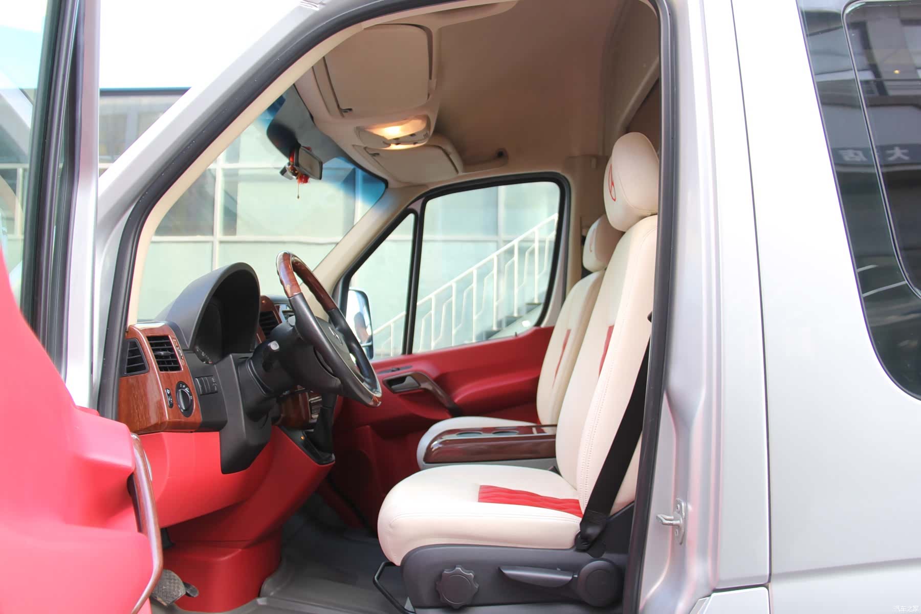Mercedes-Benz Sprinter, 2013 11