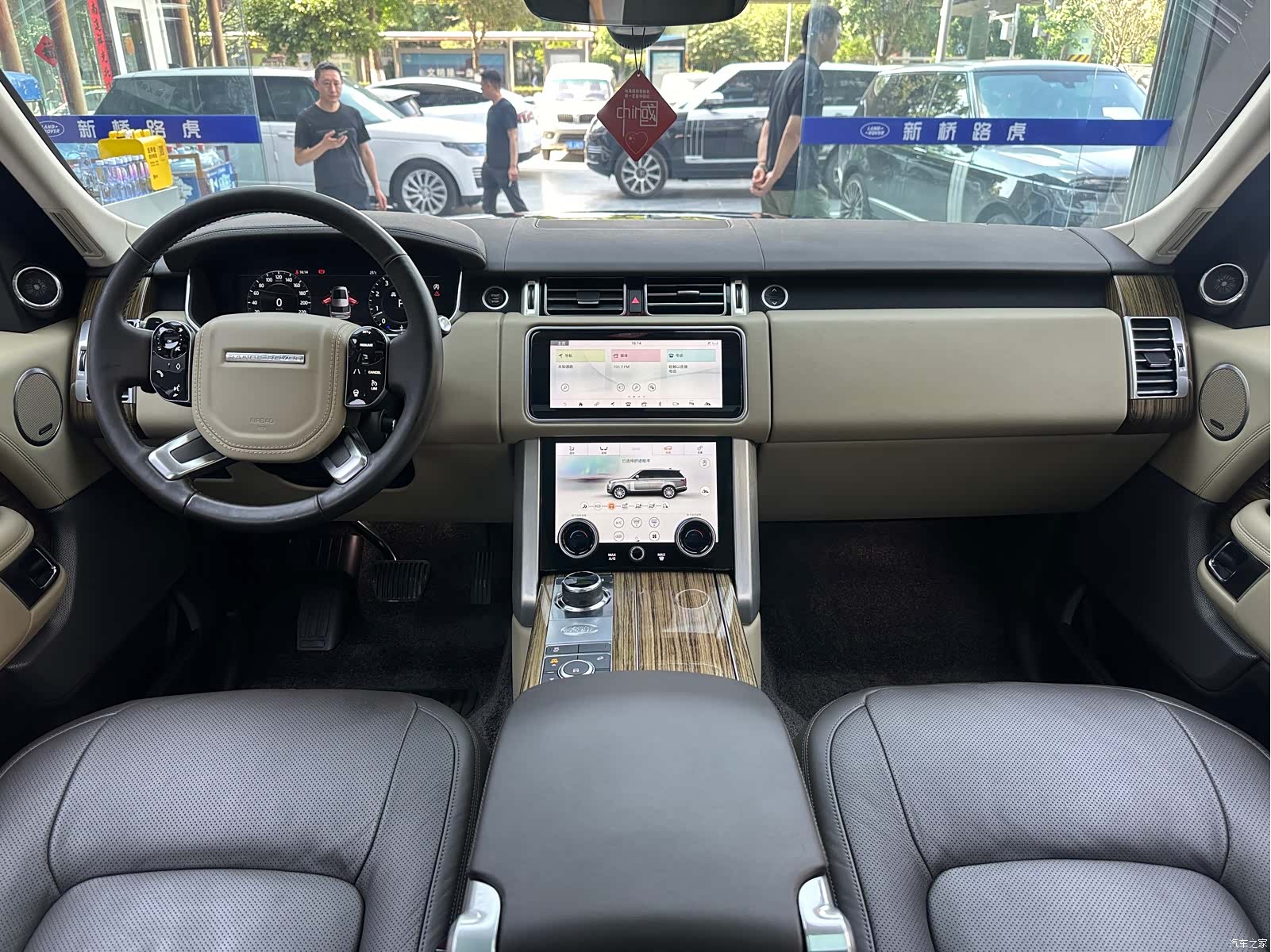 Land Rover Range Rover, 2018 все фото