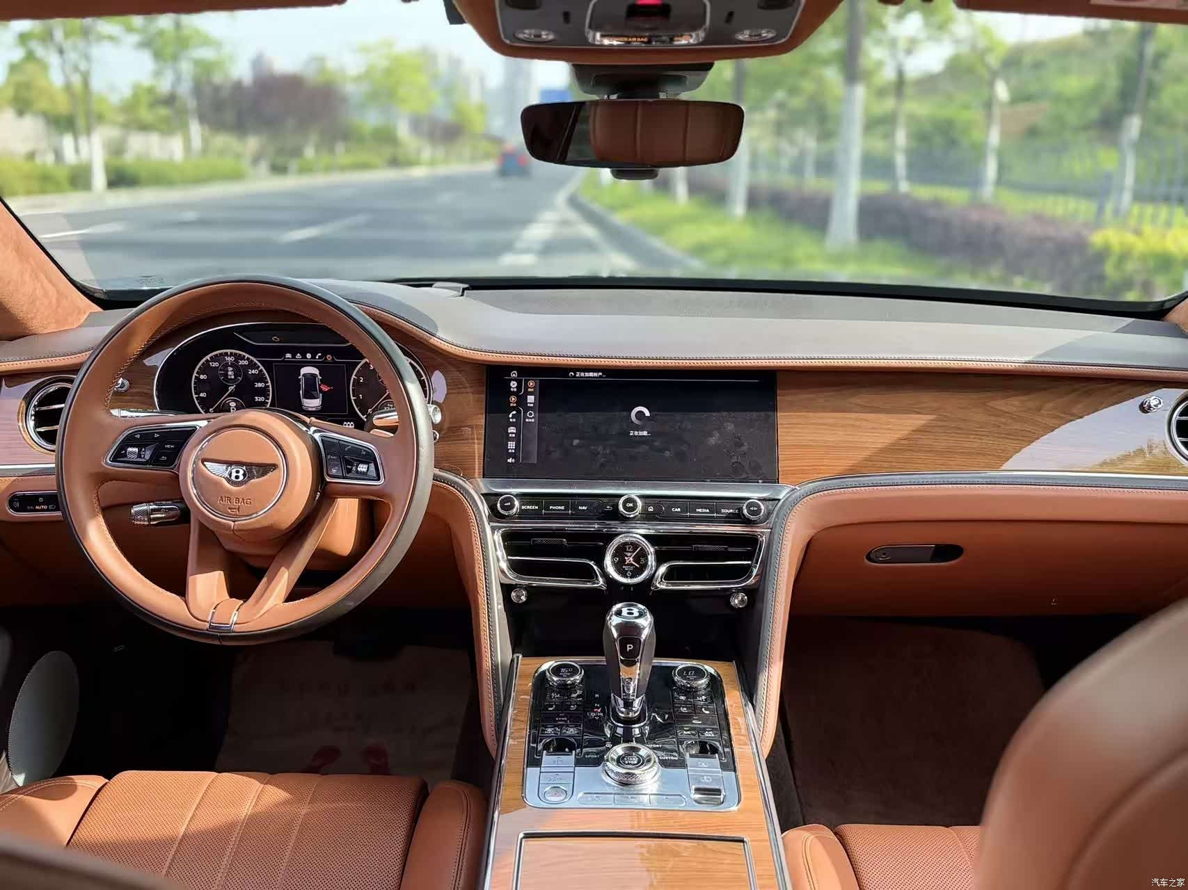 Bentley Flying Spur, 2021 8