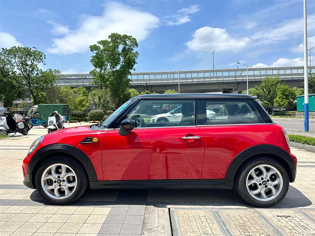 Mini Cooper, 2012 3