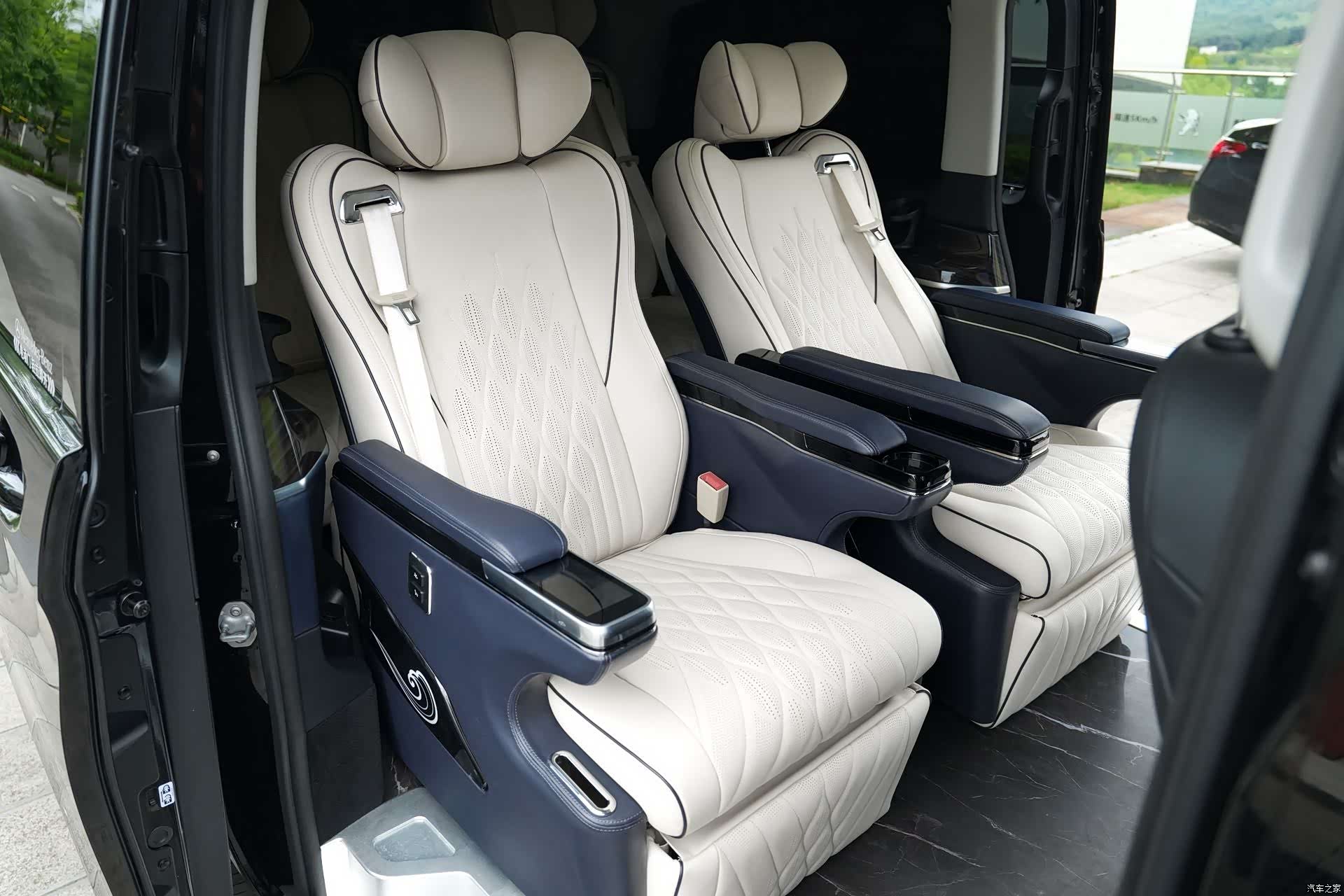 Mercedes-Benz V-Class, 2019 12
