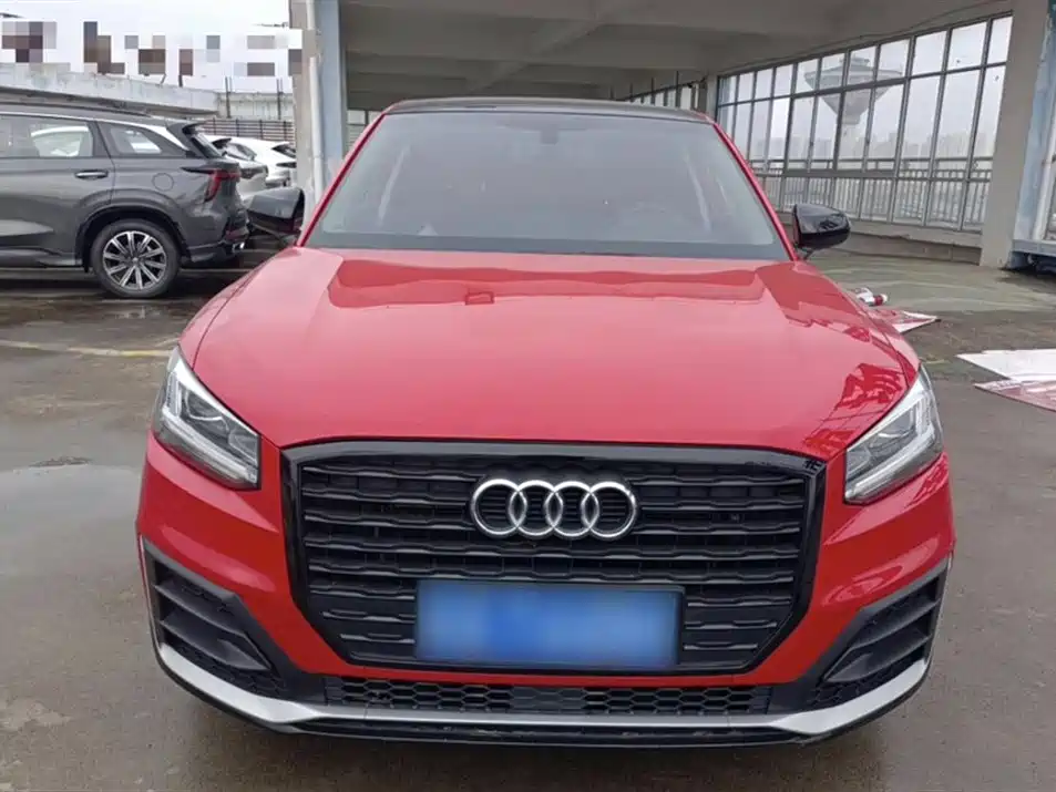 Audi Q2L