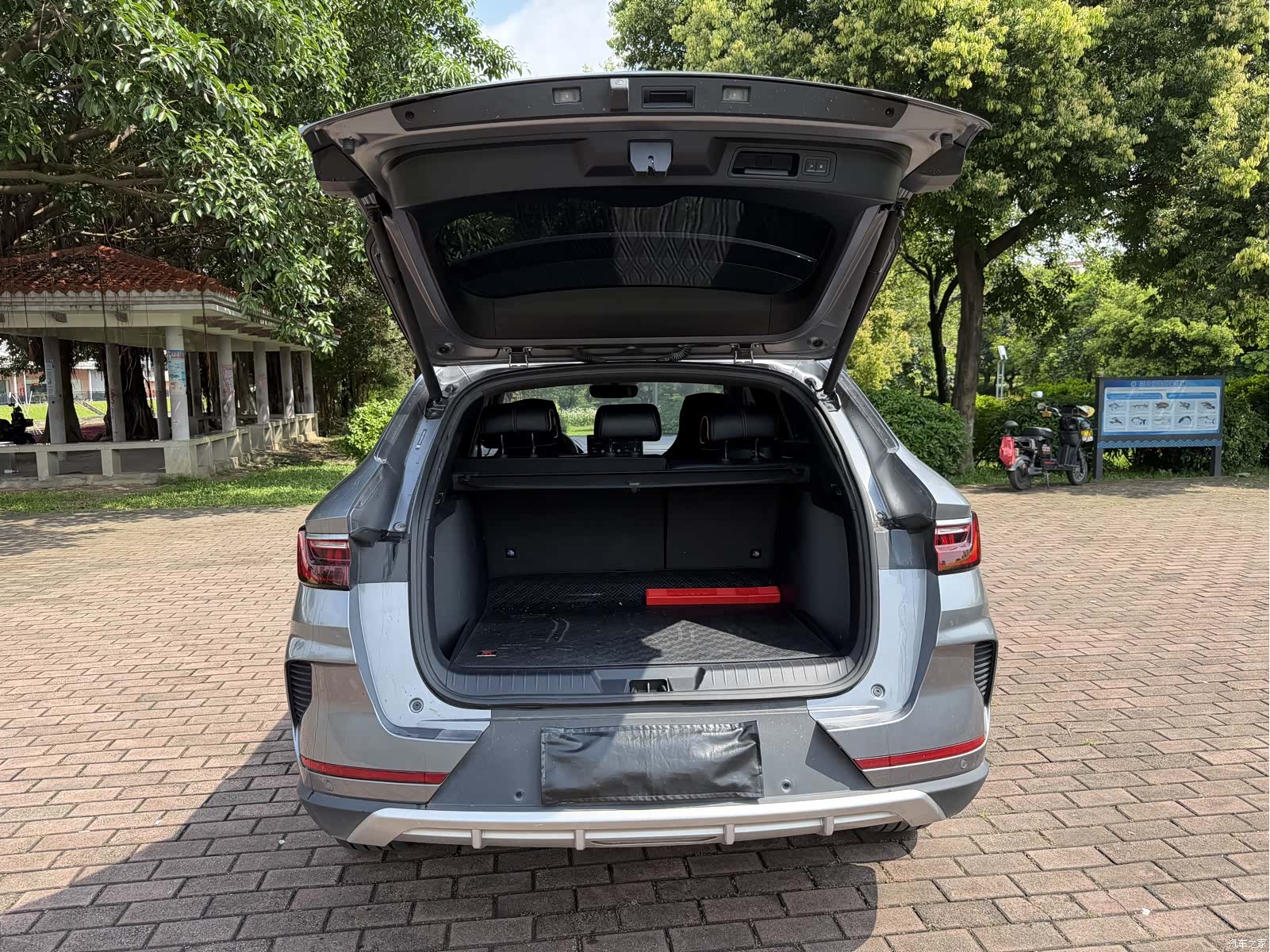 BYD Song, 2021 9