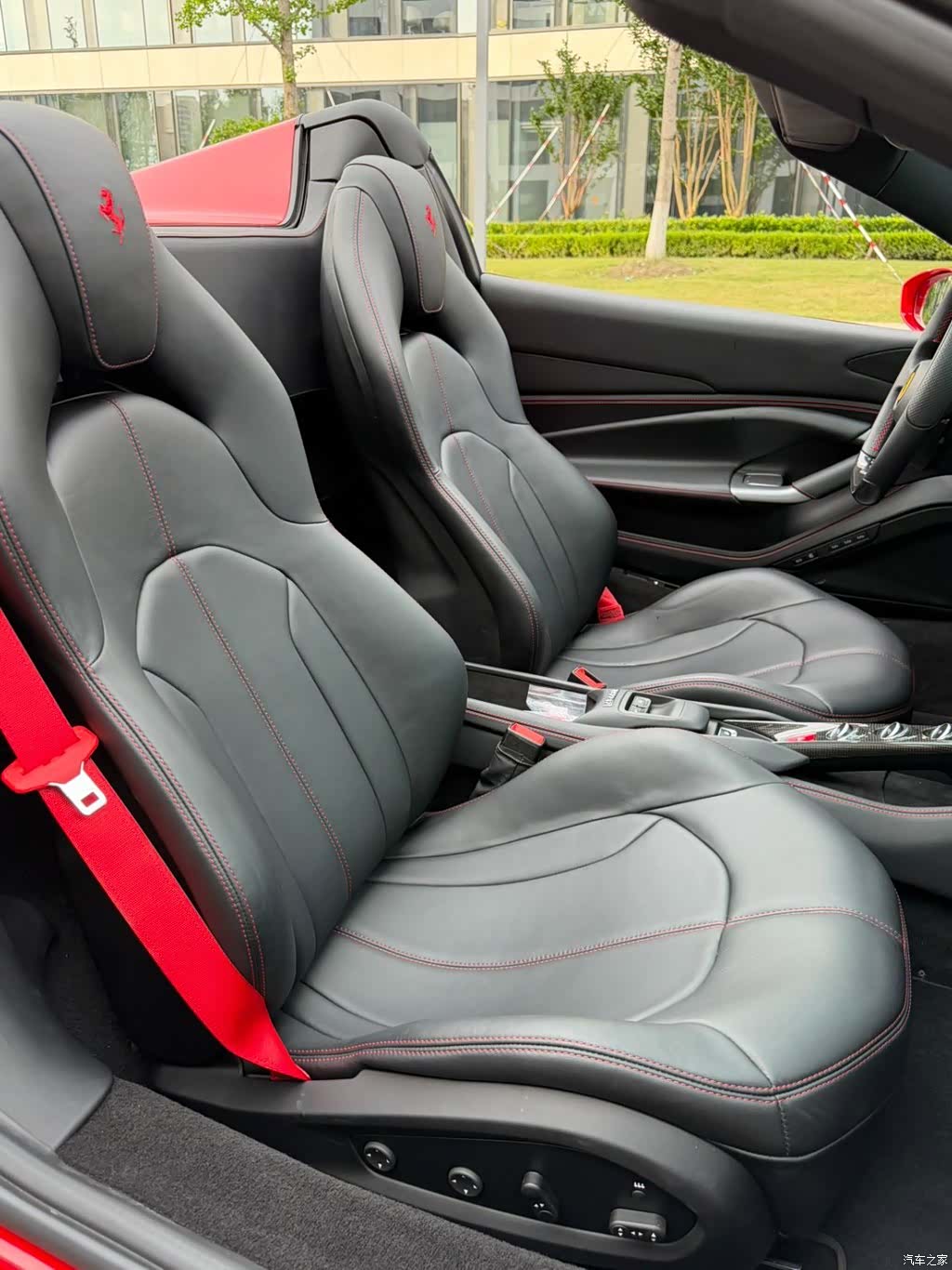 Ferrari F8, 2022 19