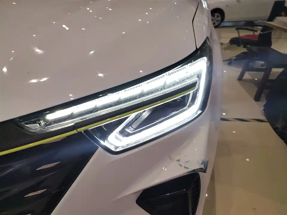Roewe RX5