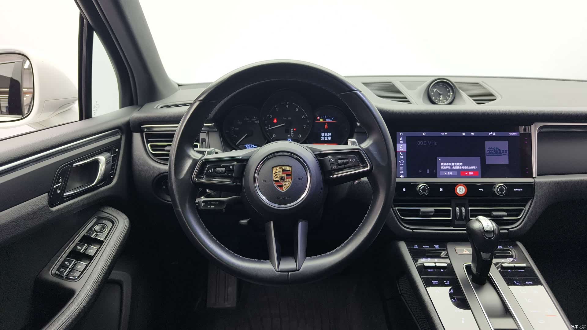 Porsche Macan, 2023 9