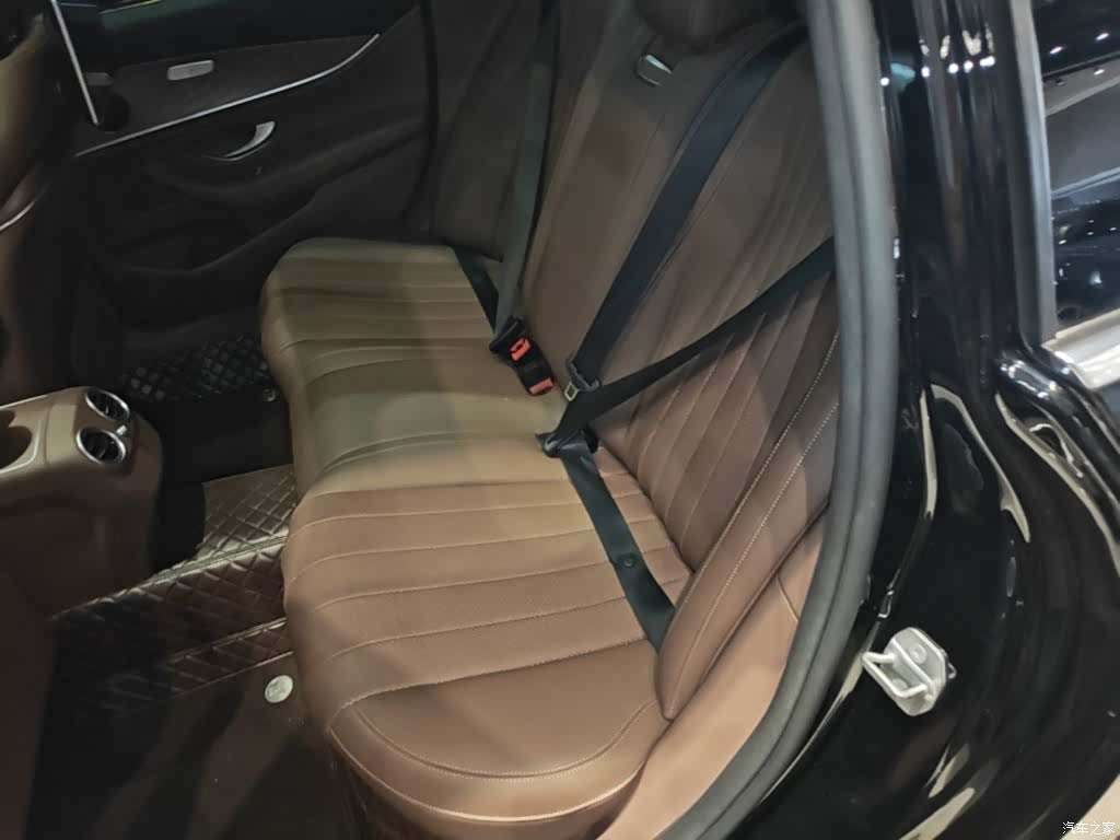 Mercedes-Benz E-Class, 2018 17