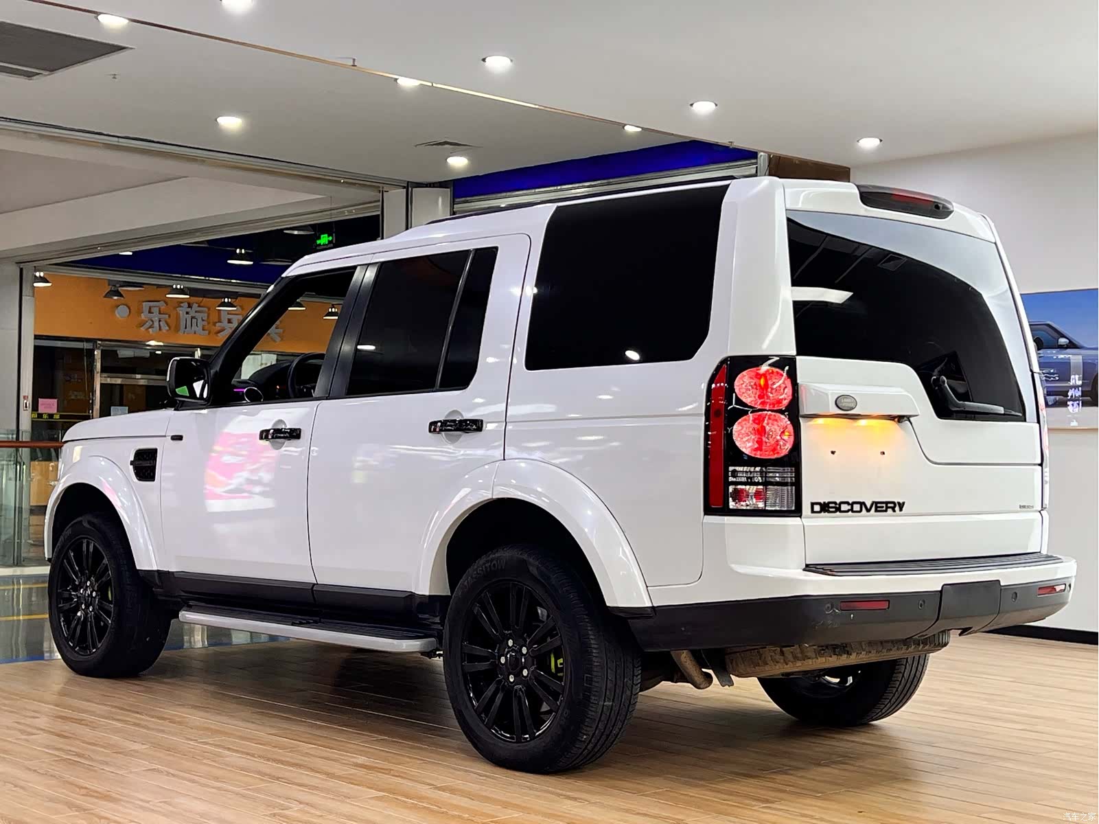 Land Rover Discovery, 2011 все фото