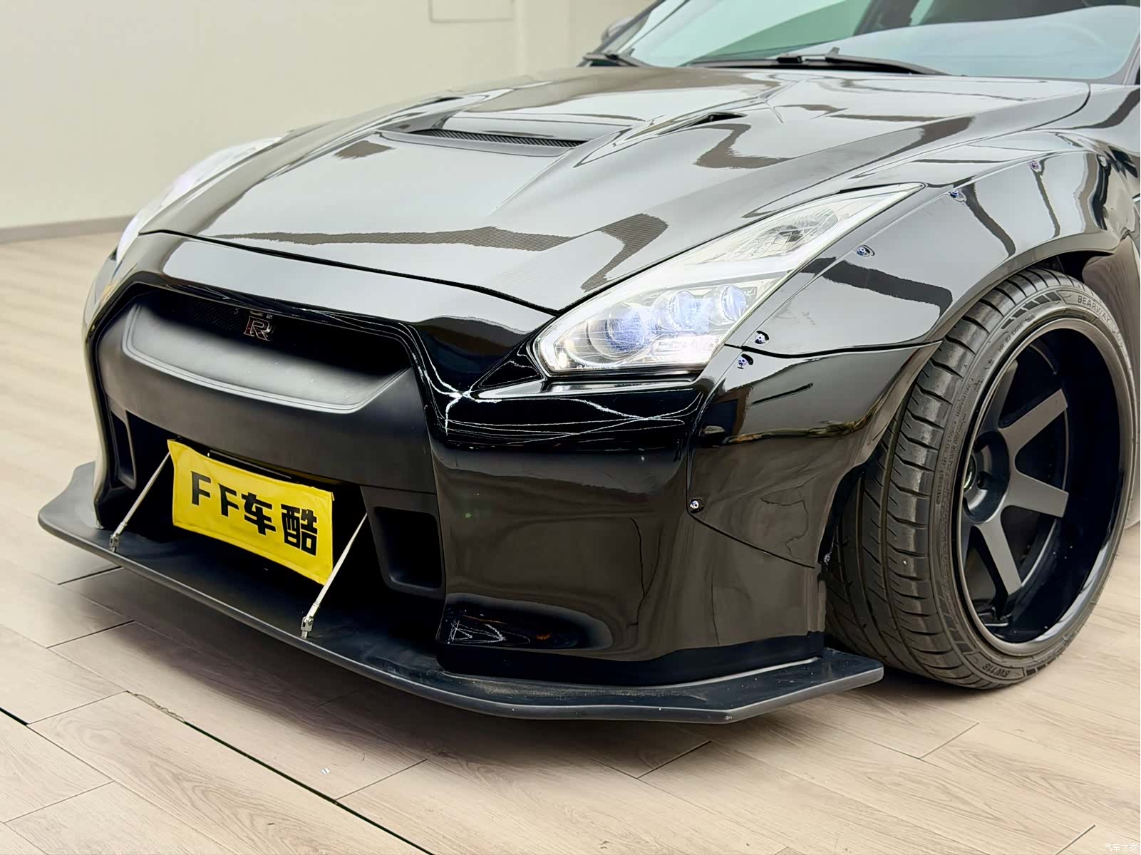 Nissan GT-R, 2010 13