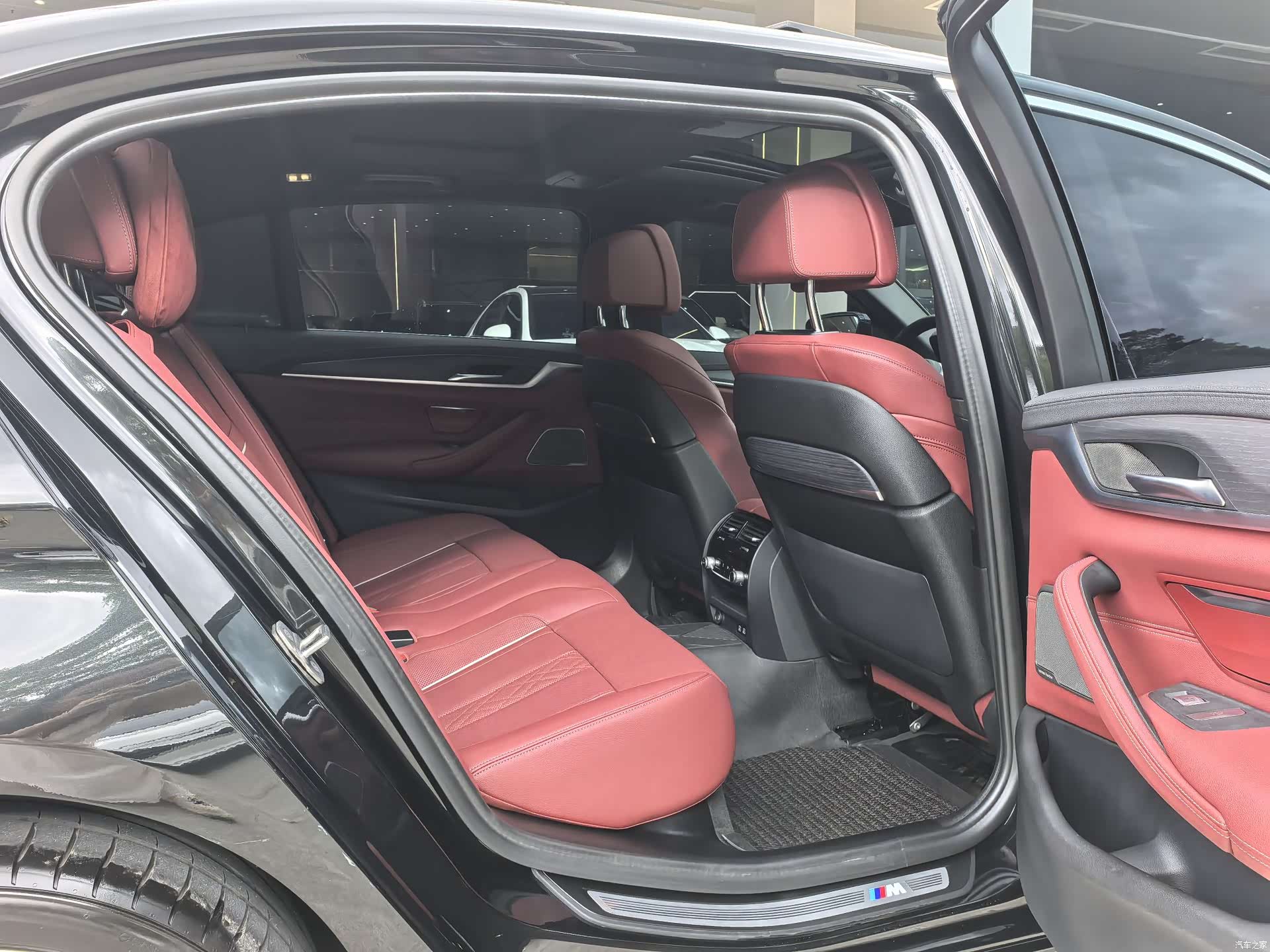 BMW 5 Series, 2022 8