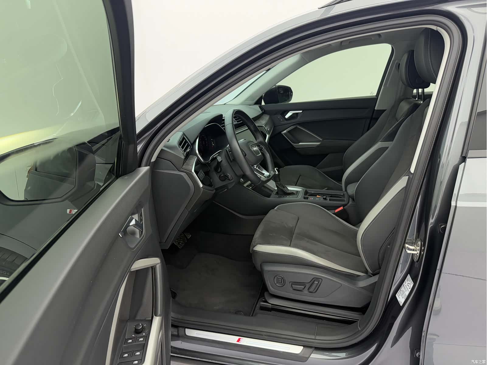 Audi Q3, 2022 24