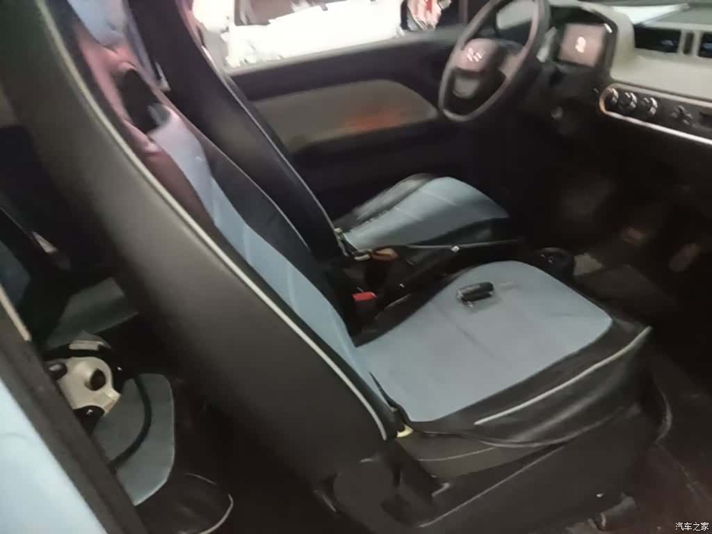 Wuling MINIEV, 2021 25
