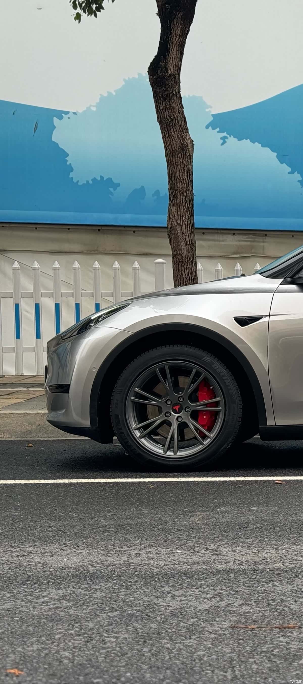 Tesla Model Y, 2023 8