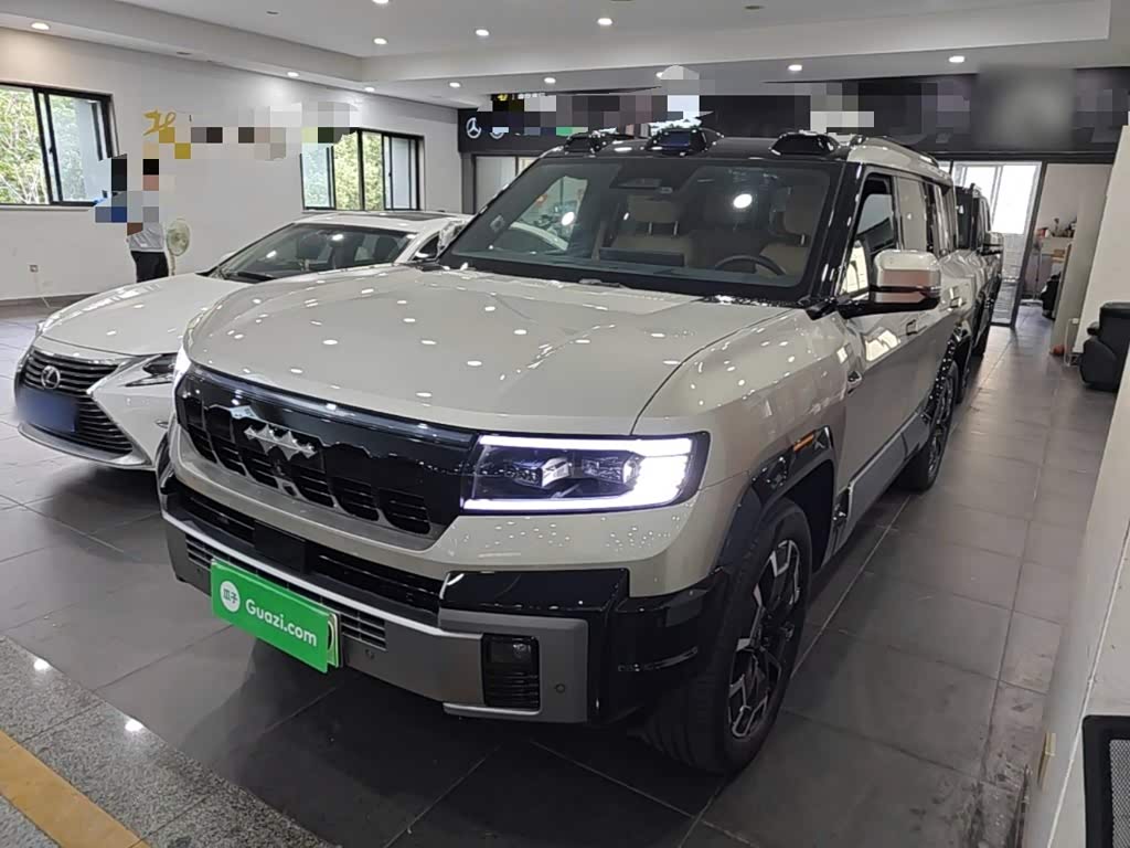 Fangchengbao Leopard 8 8 2025 Flagship 7 мест