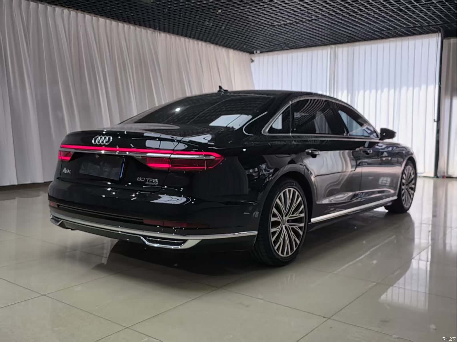 Audi A8L, 2020 все фото