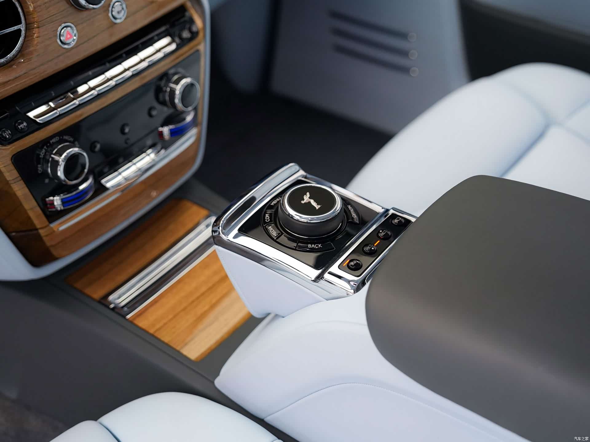 Rolls-Royce Phantom, 2020 23