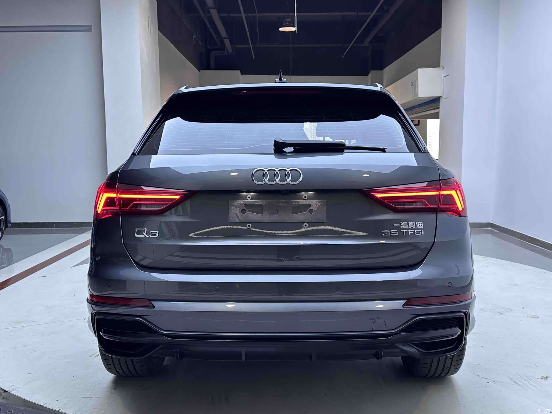Audi Q3, 2021 4