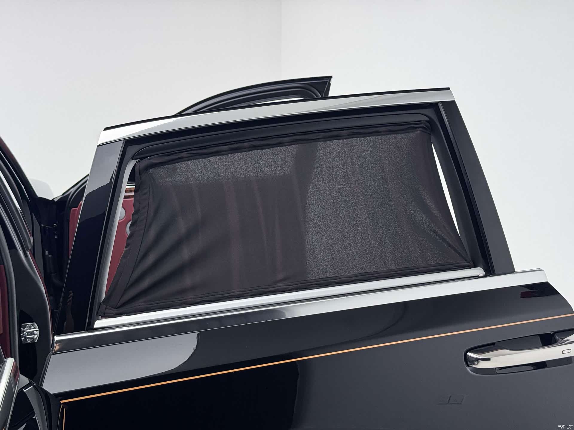 Rolls-Royce Ghost, 2015 9