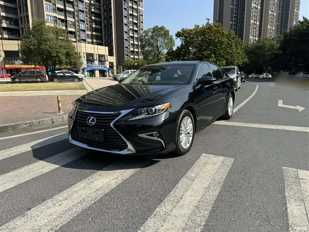 Lexus ES, 2016 2