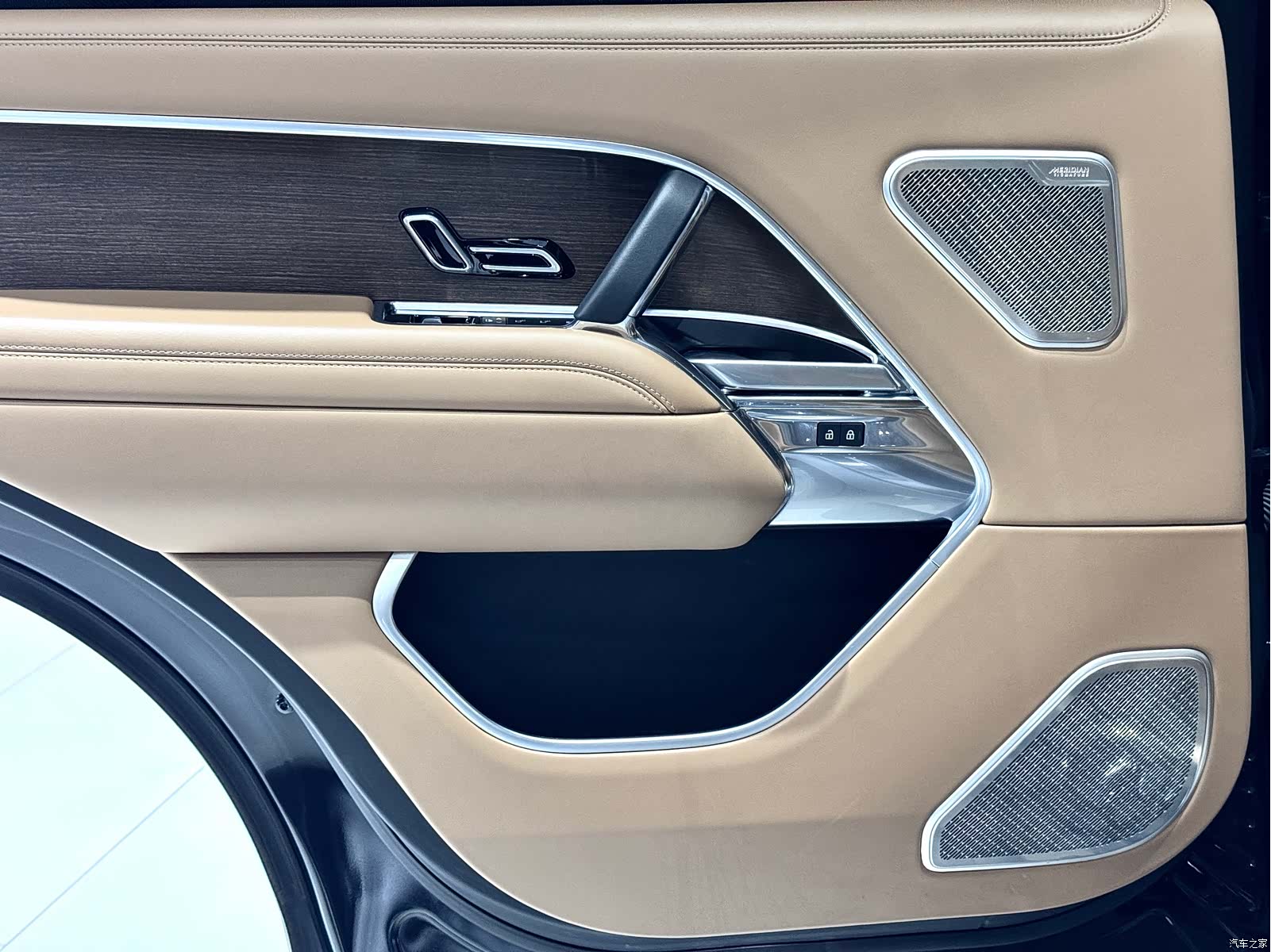 Land Rover Range Rover, 2023 32