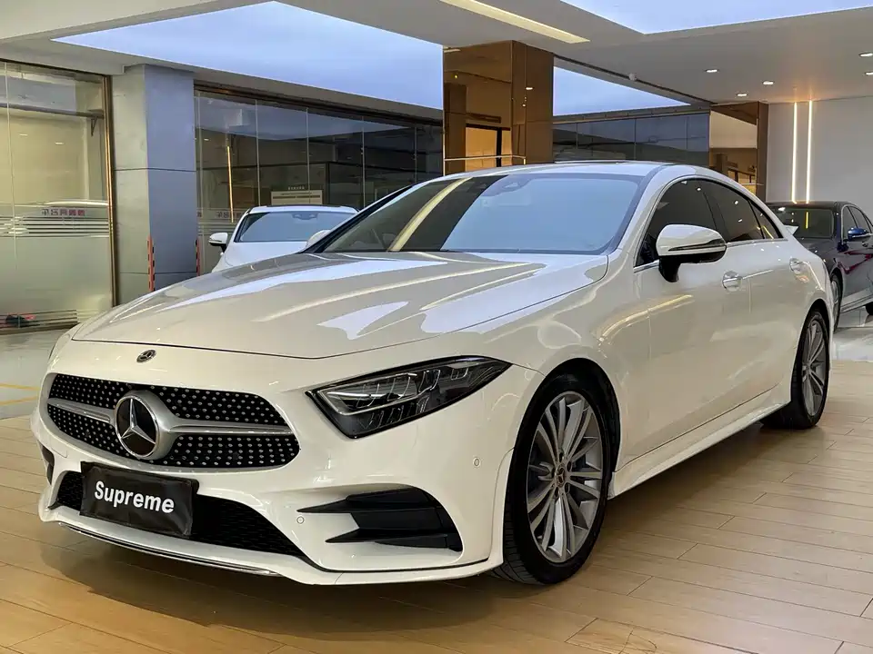 Mercedes-Benz CLS Mercedes-Benz CLS