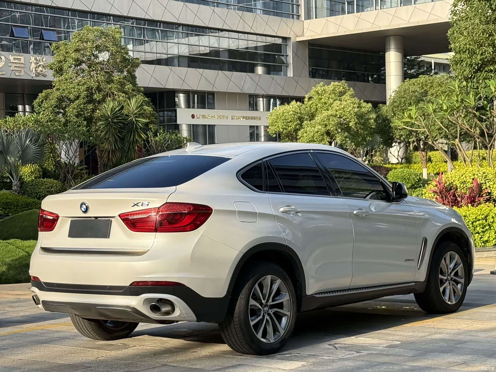 BMW X6, 2016 12