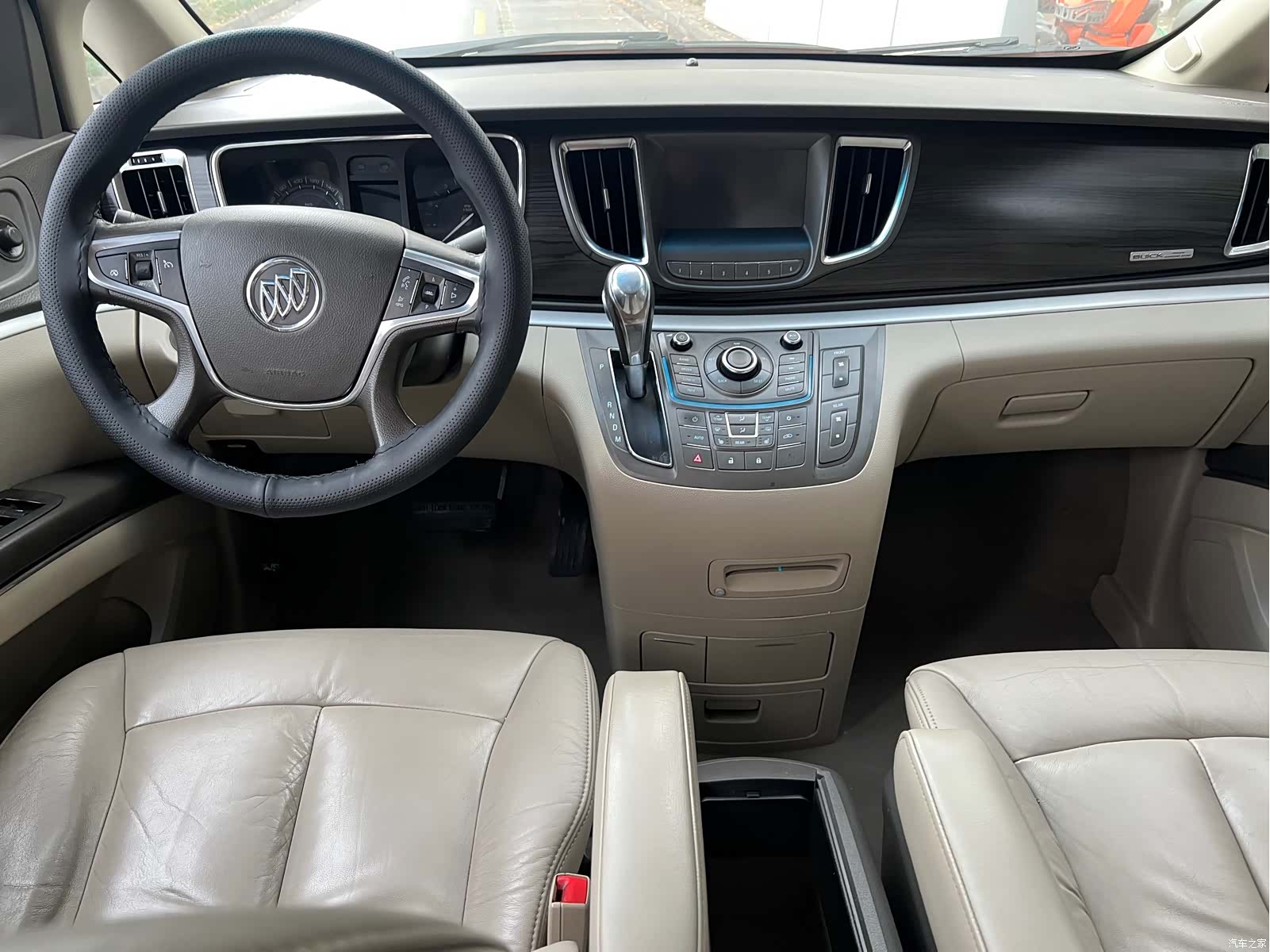Buick GL8, 2014 11