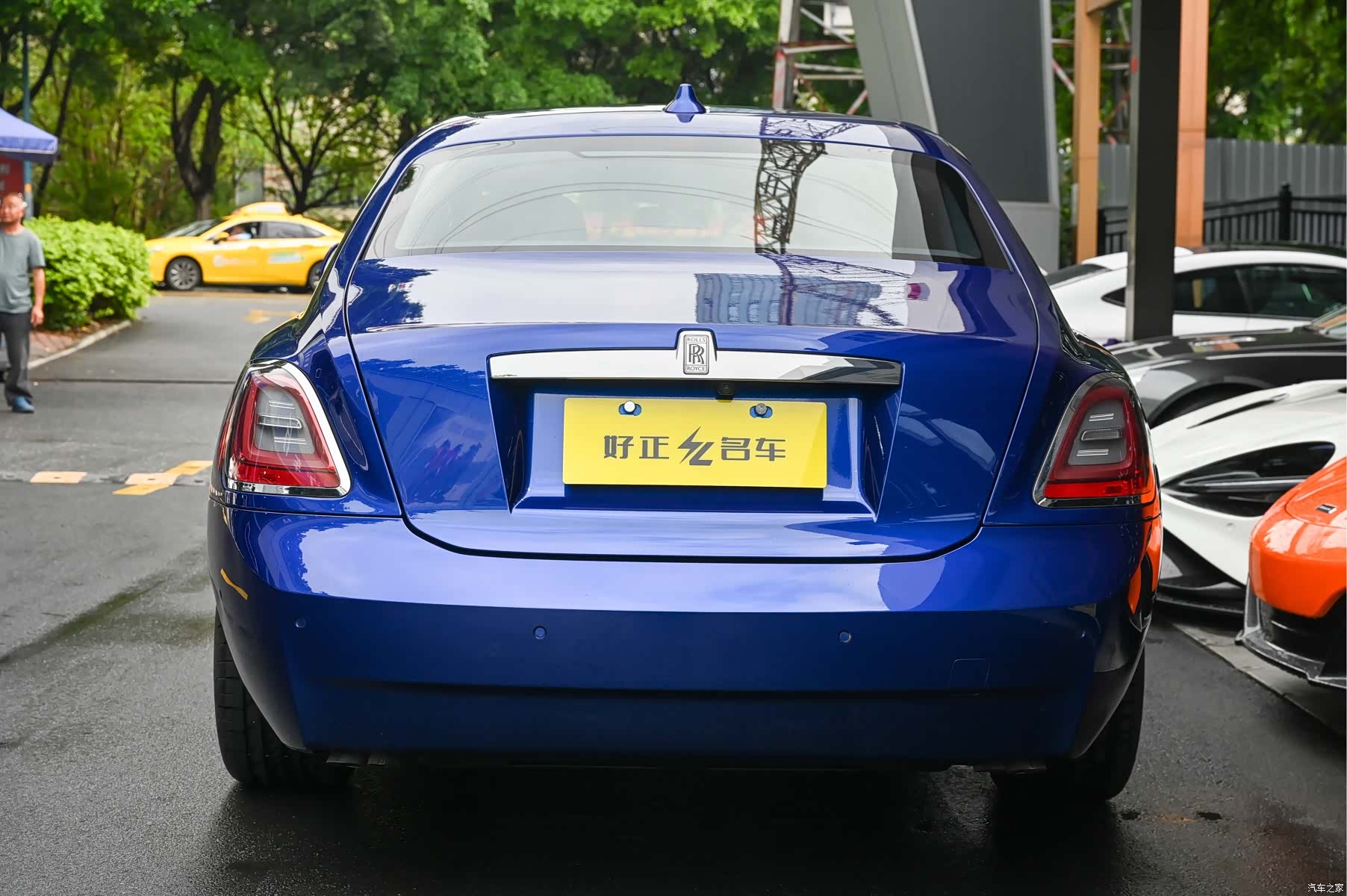 Rolls-Royce Ghost, 2022 все фото