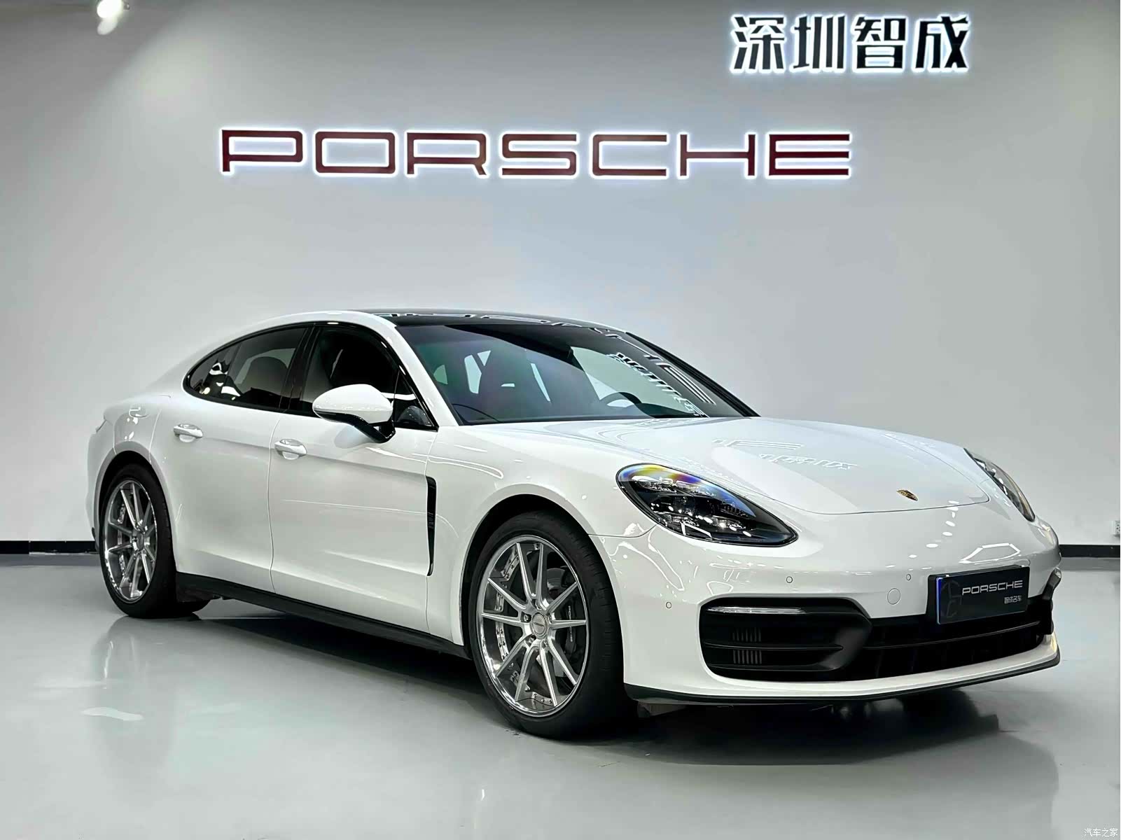 Porsche Panamera, 2023 3