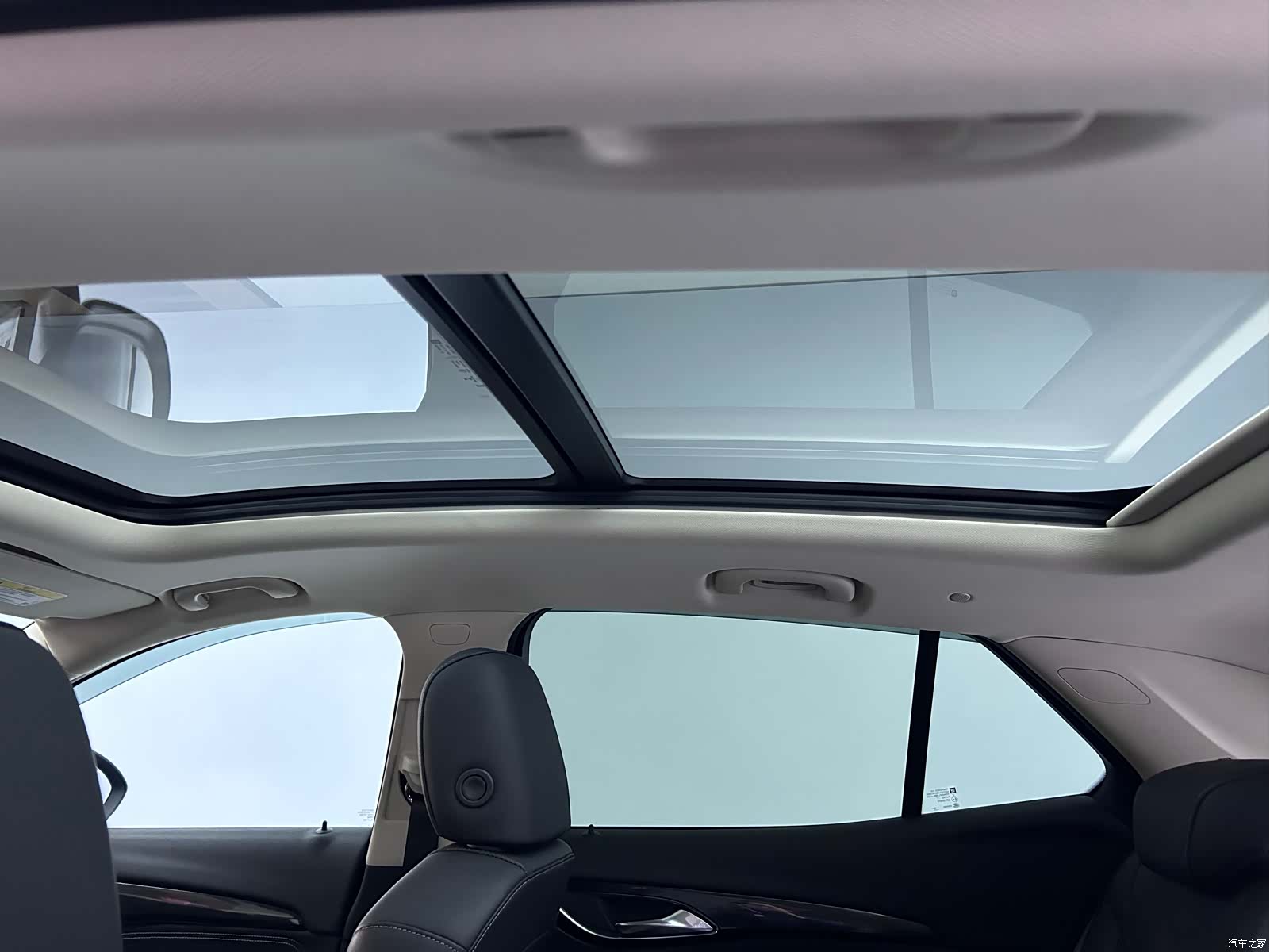 Buick Envision, 2023 21