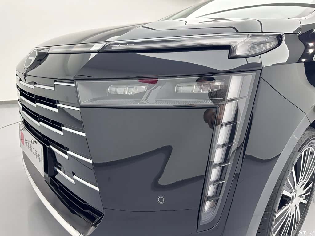 Trumpchi E8, 2026 28