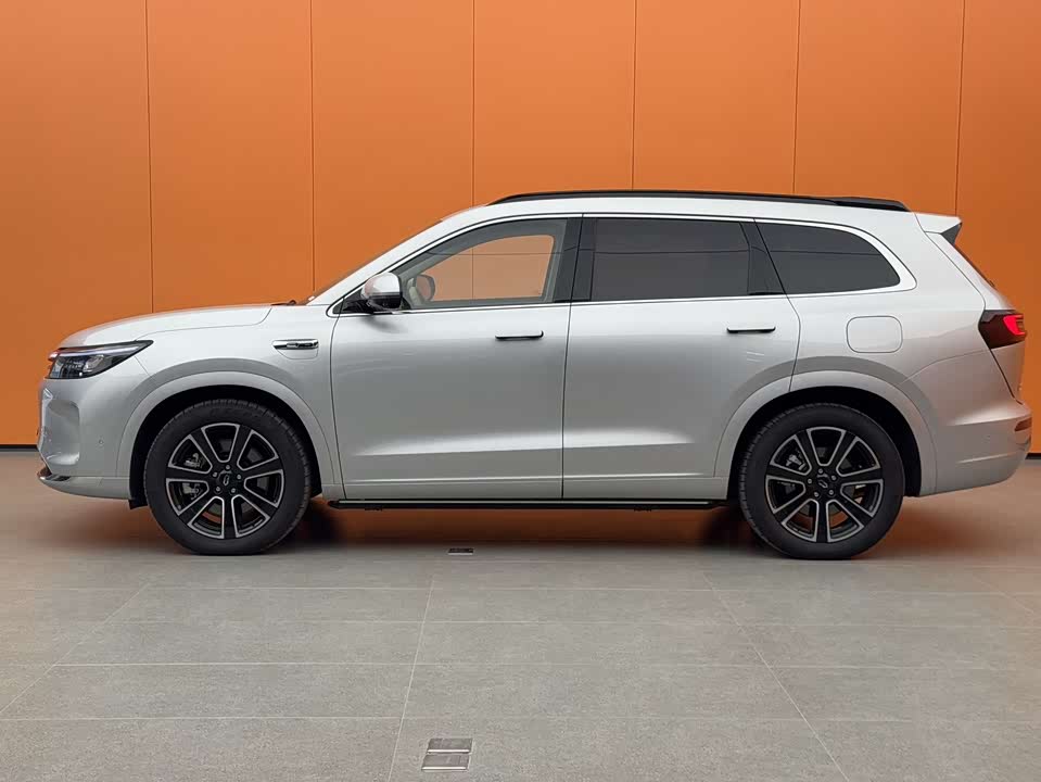 AITO Ask the world M7