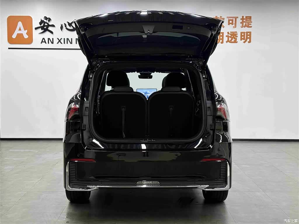 Geely Haoyue, 2025 все фото