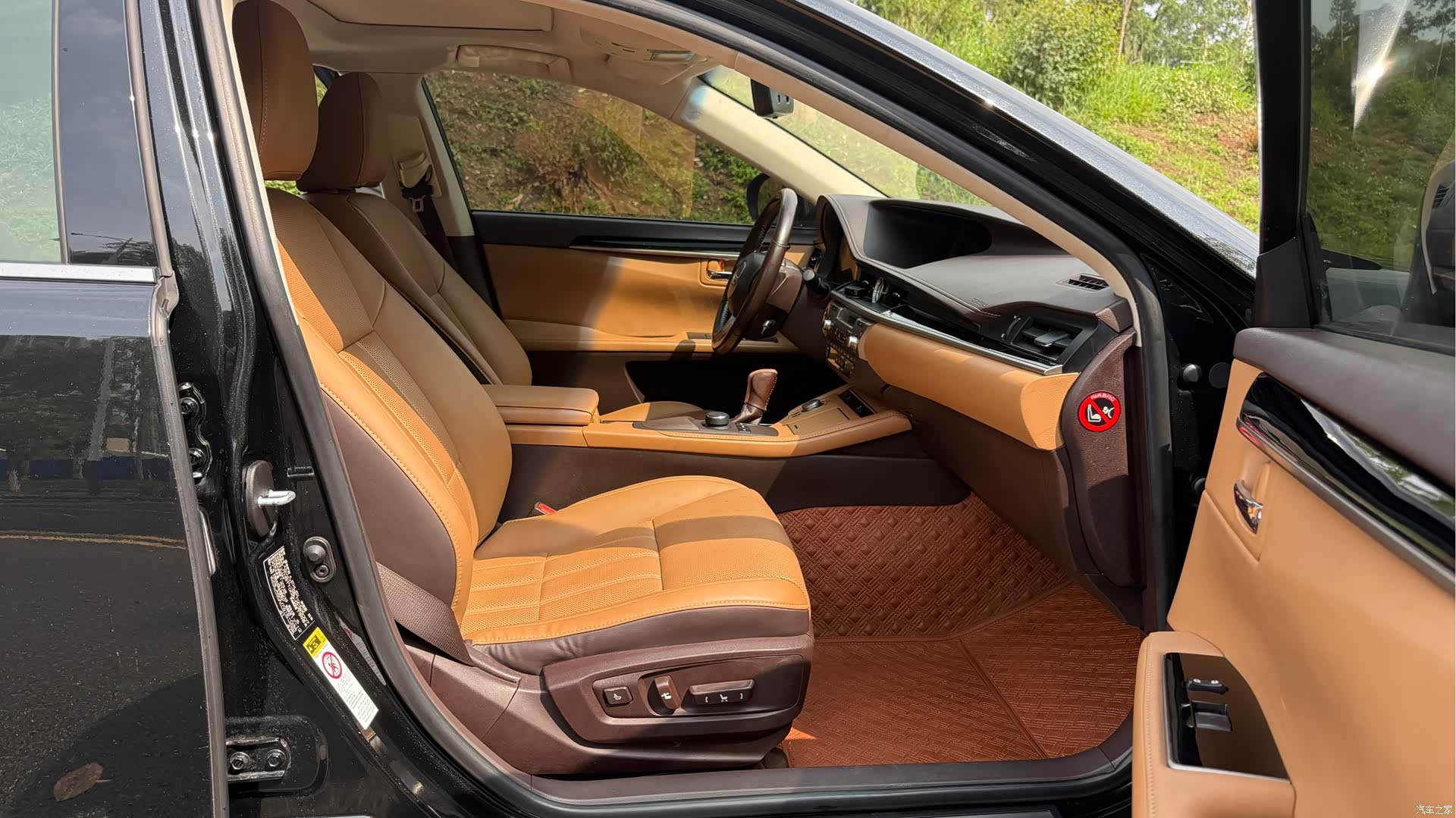 Lexus ES, 2018 9